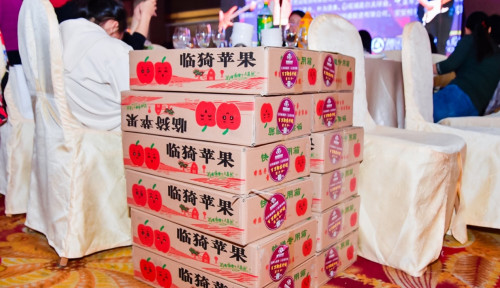 梵羽国际瑜伽举行六周年盛典 勇担社会责任 公益元年为爱出发