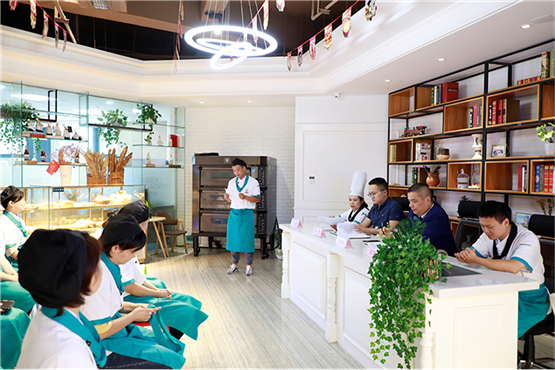 优美西点丨西点创业班 再添新班 扬帆起航