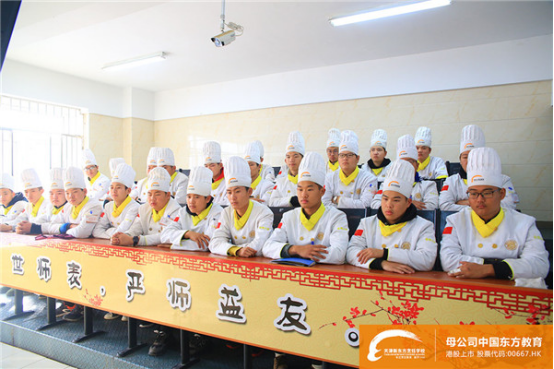 天津新东方烹饪学校大师公开课之活鱼宰杀开课，内附惊喜福利！