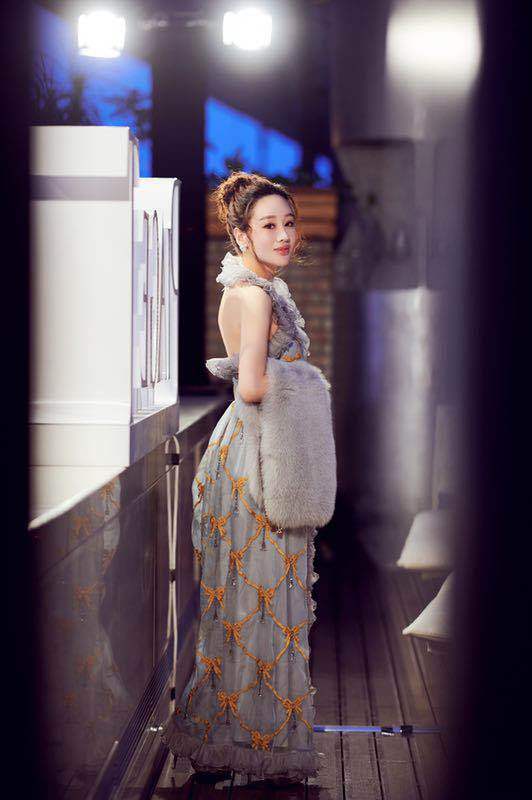 时尚达人杜雪儿携手实力派演员段奕宏共同现身某活动