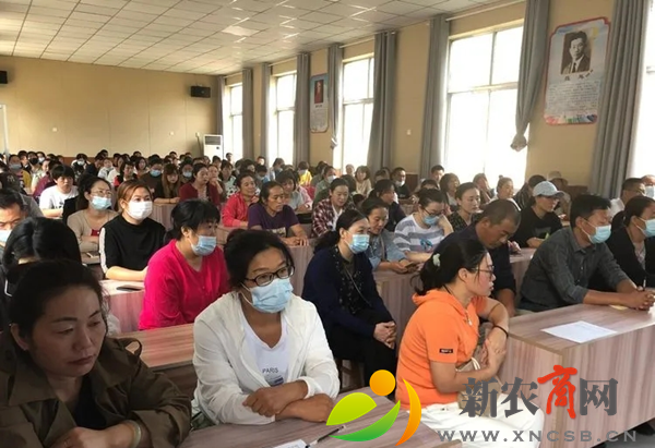 家校携手，共育未来——平度市古岘小学举行六年级学期初家长会1.png