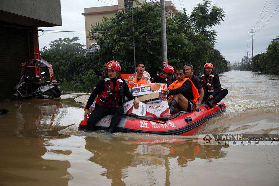 桂林多地发生内涝灾害 消防解救遇险群众2589人