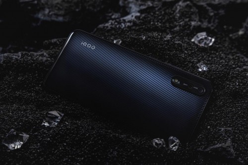 高通官宣骁龙855 Plus移动平台，iQOO将第一时间跟进新机