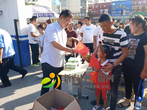 百盛小学举行“百花盛开 朵朵出彩”一年级新生入学仪式