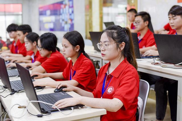 中专想转学怎么办？