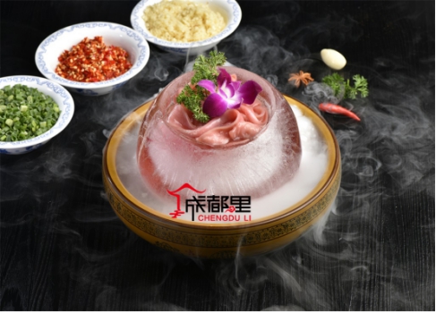 火锅界的颜值担当 成都里火锅店带你一秒穿越到三国