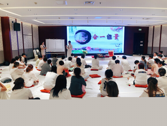 紫晟商学院任启航主讲的《合一能量》课程圆满结束