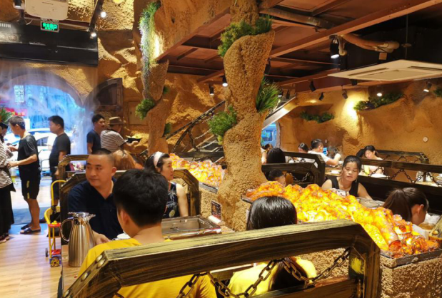 纸包鱼的领潮者，寻半特色烤鱼助你创业无忧