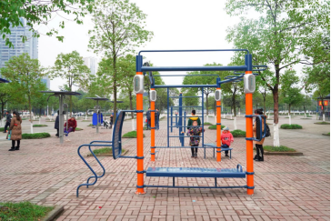 广东力行文体科技有限公司 您身边的健身器械专家！