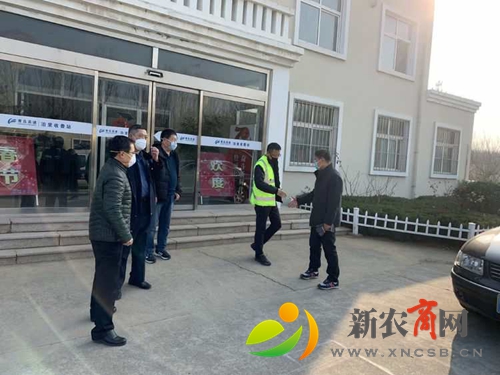 青岛公路局高管处黄岛分处党支书记孙晓光冲锋在抗疫第一线