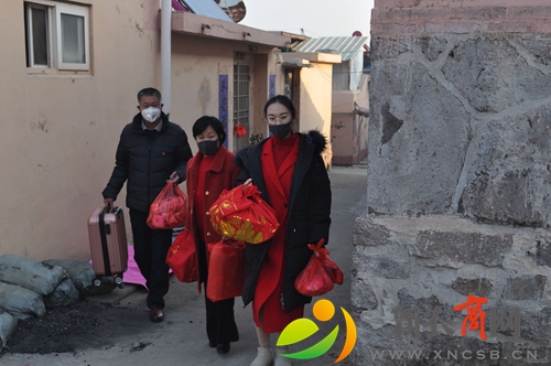 “疫”场婚礼两地祝福，喜事新办文明岛城