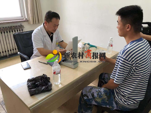 胶州市人民医院：“八一”建军节前到驻胶某部进行巡诊活动