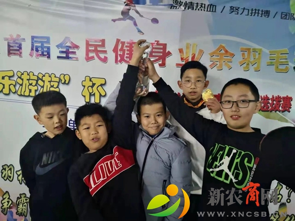 落实“十个一”——平度经济开发区小学在乒乓球赛中喜获佳绩2.jpg