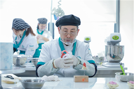 优美西点首届全国师生技能大赛 长沙分赛区比赛正式打响