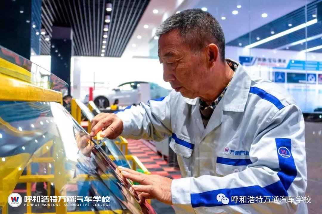 呼和浩特万通：打破桎梏，硬核宝藏男孩C位出道！