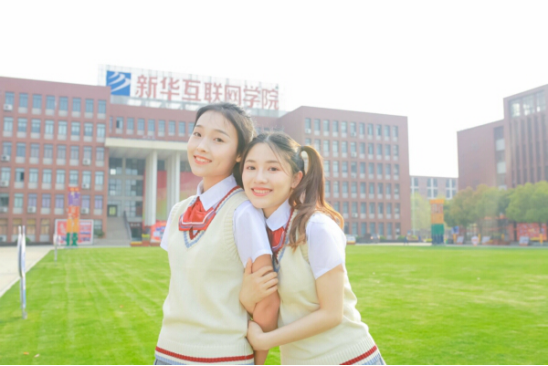 重庆新华：女生读什么专业好 这些专业很“吃香”