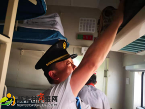 K68次列车：繁忙暑运我们温馨同行