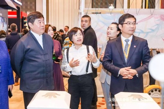 夜空彩虹 | 上海交大论坛,夜空彩虹这次又带了什么宝贝参会?