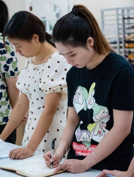 大师之道·精益求精||2019年度成都欧米奇新品发布会圆满落幕!