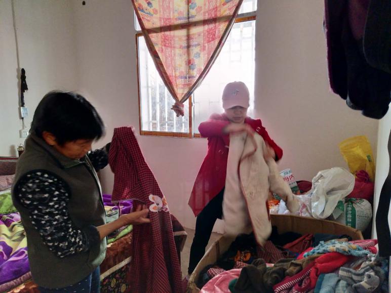 平昌县涵水小学扎实开展“美在家庭”帮扶活动