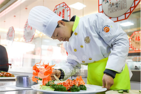 郑州新东方：学厨师的人会后悔么，为什么？
