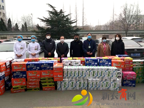 胶州市狮子会、鲁信电气牵手残联走访慰问市人民医院抗击疫情一线的医护人员