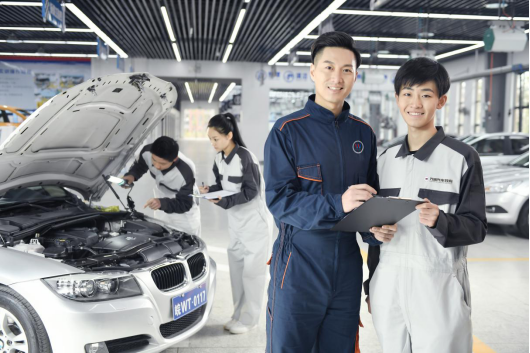 不可错过”新”时代，学汽车还是选择新能源