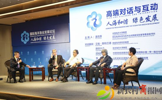 左一艾维 斯特兰德 左二 藤田大介 右二 胡裕明 右一 李红===丁杰摄影 影像西海岸供图.jpg