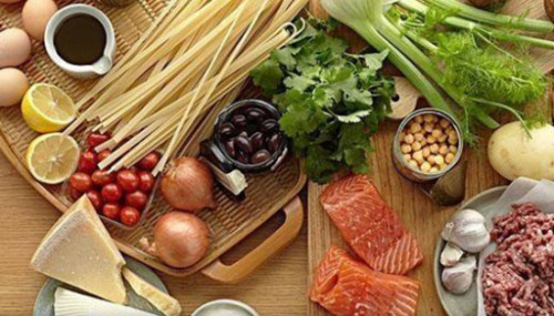 绿瘦资深顾问:一份减肥期间的日常饮食安排计划需要做到的