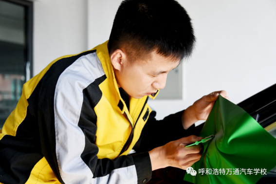 呼和浩特万通：不想给别人打工！学什么技术好赚钱