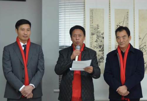 银河传媒携书画家走进驻马店冠一堂