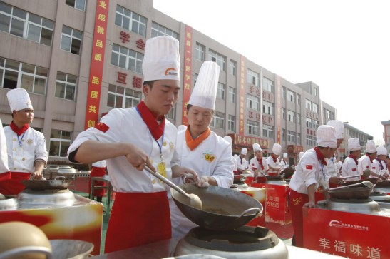 杭州新东方：新生专访王渊博|有一种苦却一直乐在心中