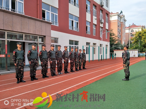 学军姿展风貌——胶州大同学子迎来别样开学礼