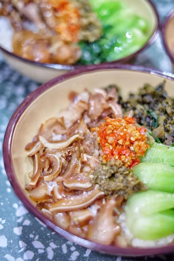 耿欢喜剁椒拌饭贵阳店开业,成贵阳首家国潮港风拌饭公司