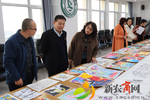青岛第二卫生学校举办书画展活动293.png