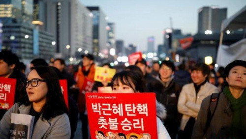 朴槿惠被罢免第二天仍留青瓦台保持沉默