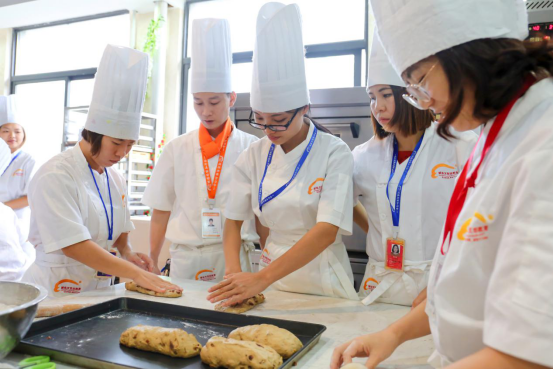 厦门新东方：报名学厨师为什么要赶早？